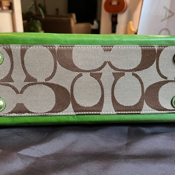 2008 Coach bag, tan with green leather trim, gently used - Picture 7 of 15